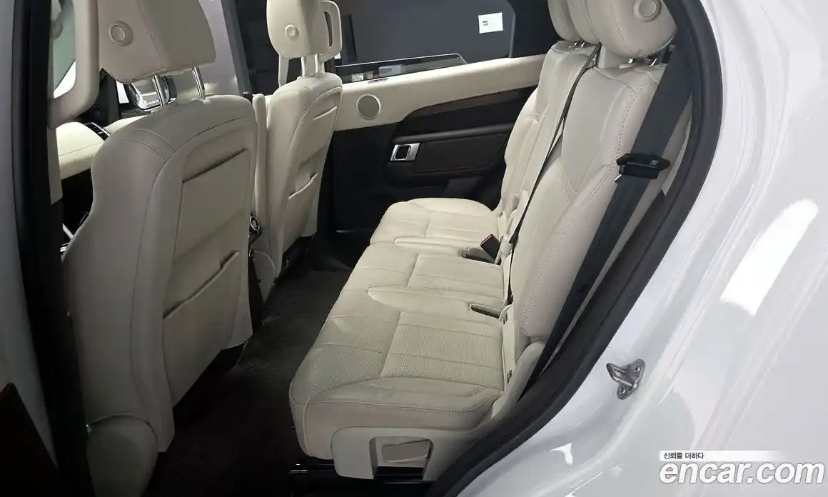 Land Rover Discovery 2018 3.0 автомат (гидро), фото 11