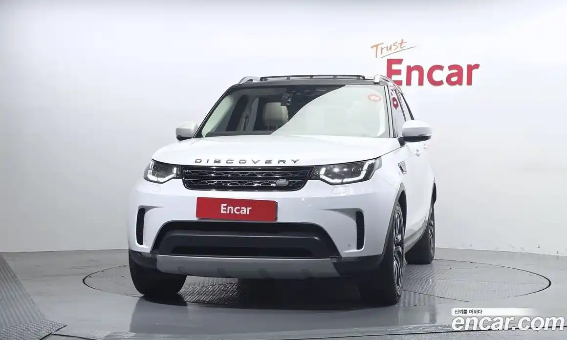 Land Rover Discovery 2018 3.0 автомат (гидро), фото 3