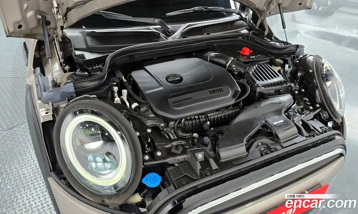 Mini Cooper 2021 1.5 автомат (гидро), фото 6