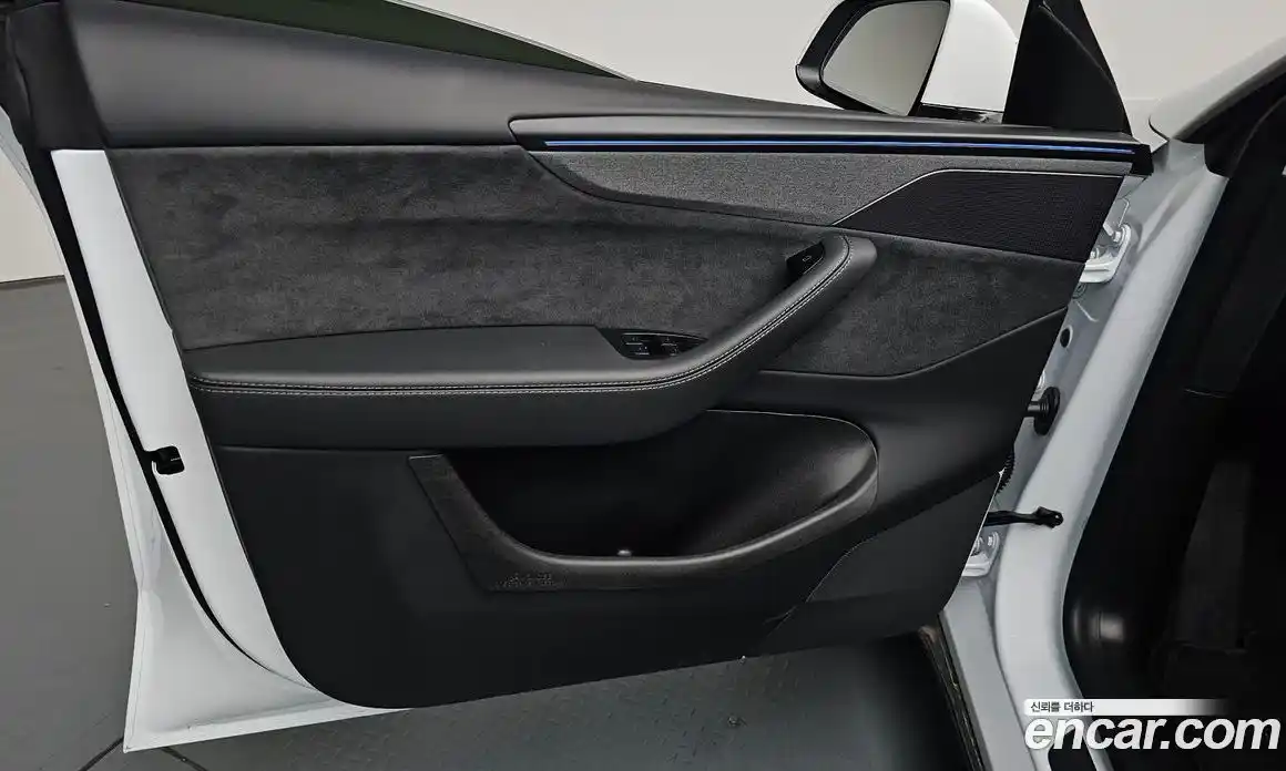 Tesla Model Y 2025 0.2 гидро, фото 13