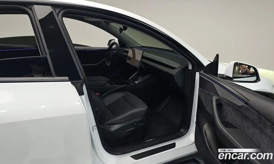 Tesla Model Y 2025 0.2 гидро, фото 15