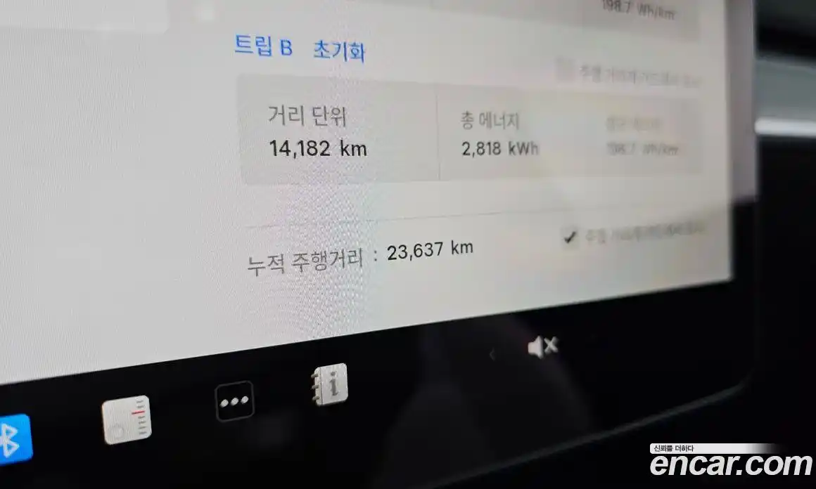 Tesla Model Y 2024 0.2 гидро, фото 11