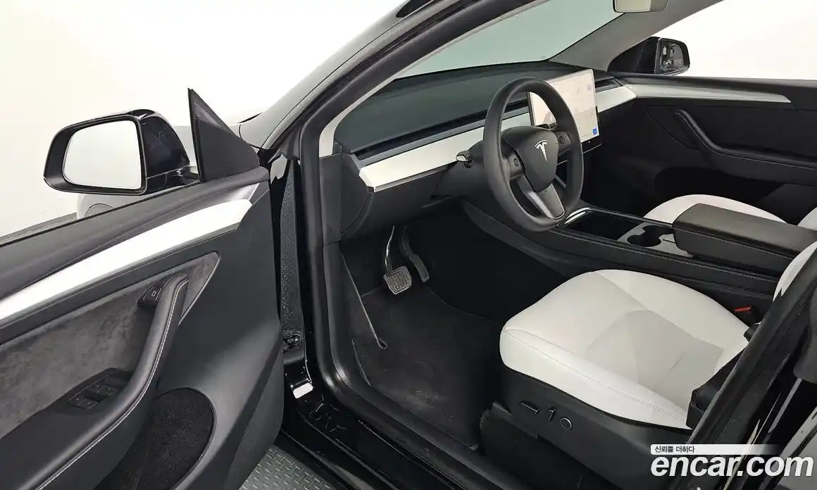 Tesla Model Y 2024 0.2 гидро, фото 13