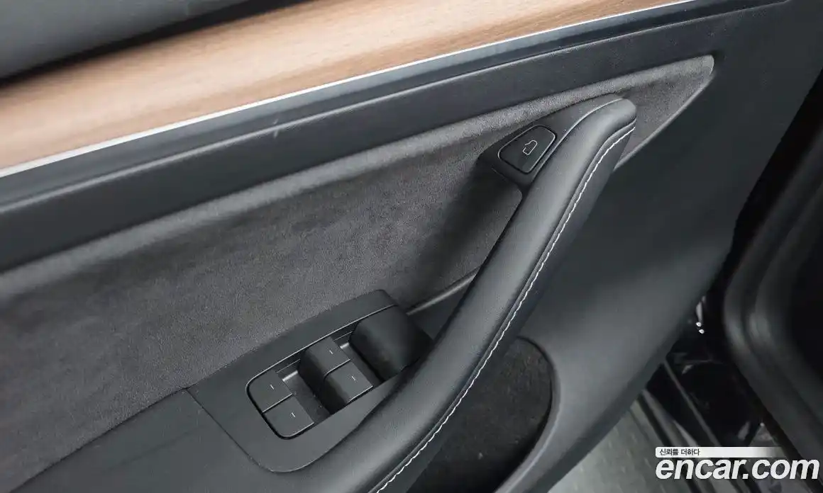 Tesla Model Y 2024 0.2 гидро, фото 14