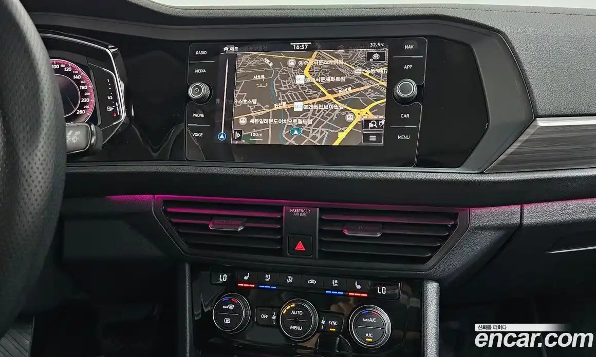 Volkswagen Jetta 2022 1.5 автомат (гидро), фото 12