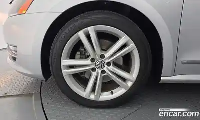 Volkswagen Passat 2013 2.0 автомат (гидро), миниатюра 5