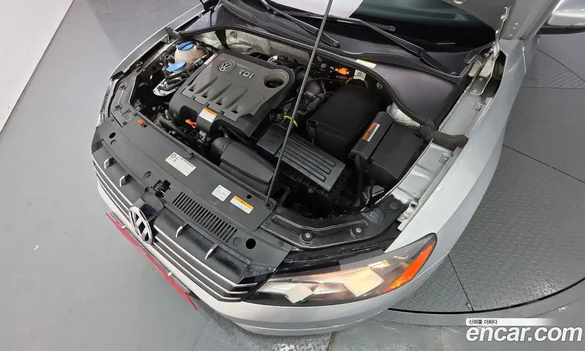 Volkswagen Passat 2013 2.0 автомат (гидро), фото 6
