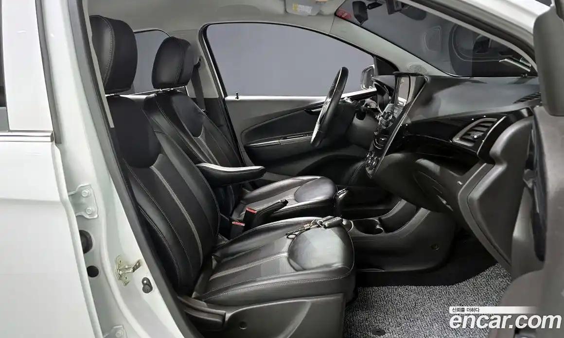 Chevrolet Spark 2020 1.0 автомат (гидро), фото 11
