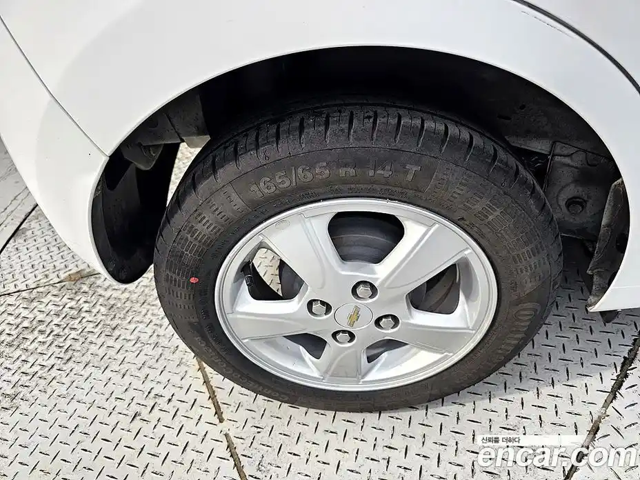 Chevrolet Spark 2016 1.0 автомат (гидро), фото 20