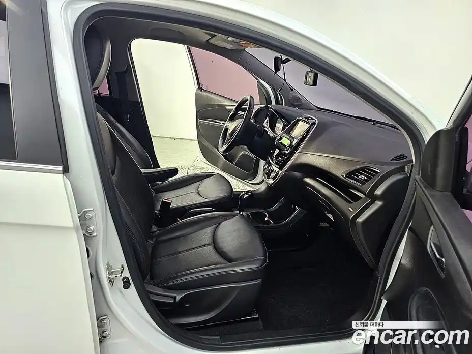 Chevrolet Spark 2016 1.0 автомат (гидро), фото 10