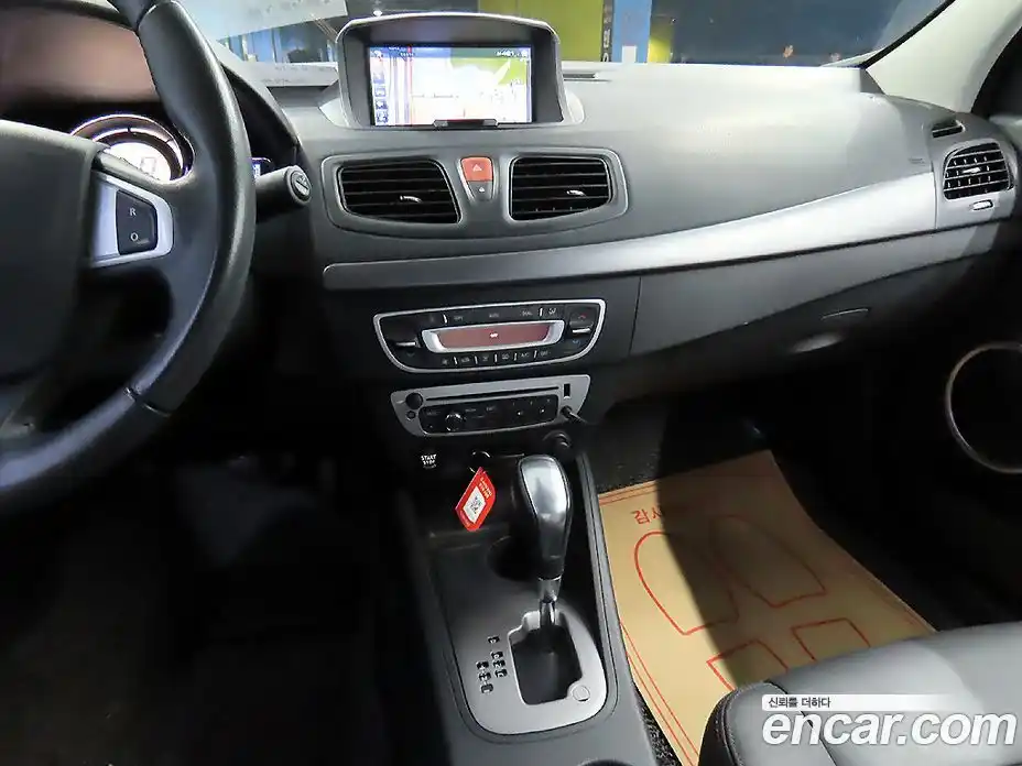 Renault SM3 2018 1.6 гидро, фото 9