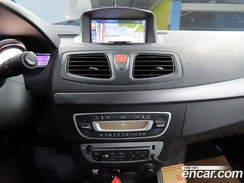 Renault SM3 2018 1.6 гидро, фото 10