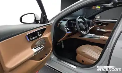 Mercedes-Benz E-Class 2024 2.0 автомат (гидро), миниатюра 10 Mercedes-Benz E-Class 2024 2.0 автомат (гидро), миниатюра 10
