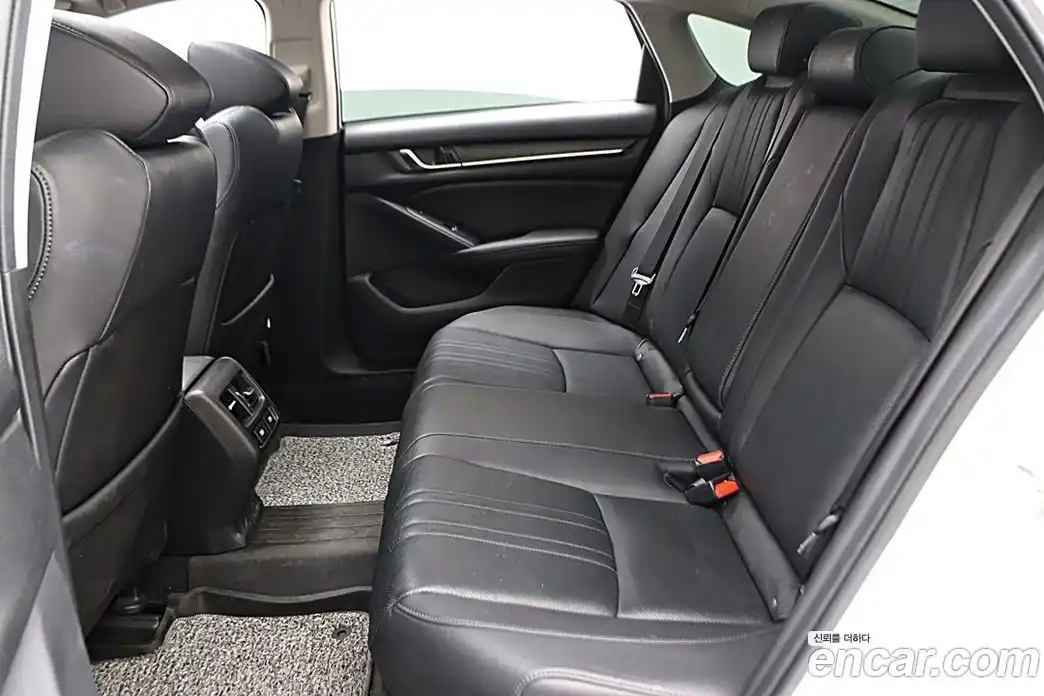 Honda Accord 2019 1.5 автомат (гидро), фото 7