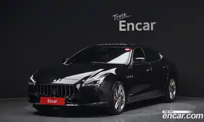 Maserati Quattroporte