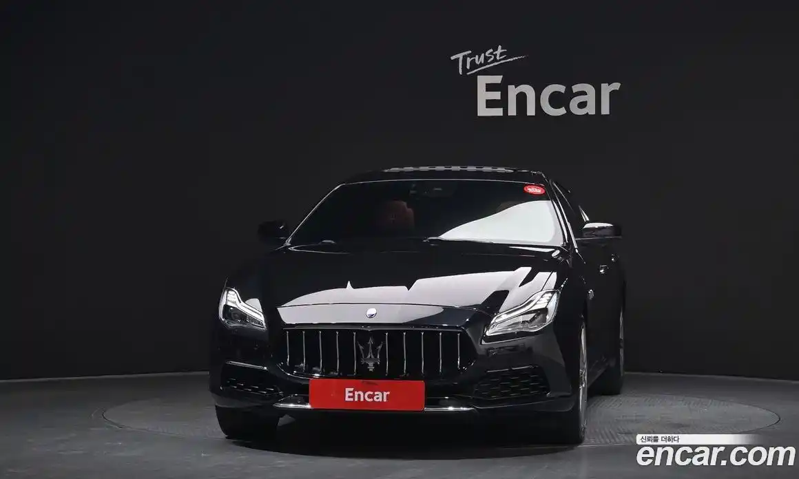 Maserati Quattroporte 2019 3.0 гидро, фото 3