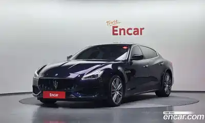 Maserati Quattroporte