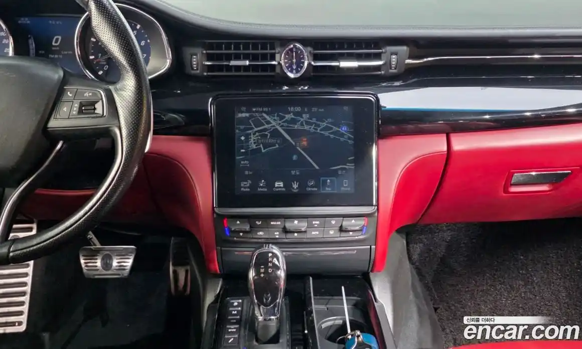 Maserati Quattroporte 2017 3.0 гидро, фото 14