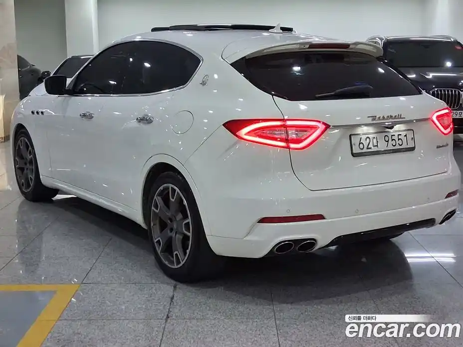 Maserati Levante 2017 3.0 гидро, фото 4