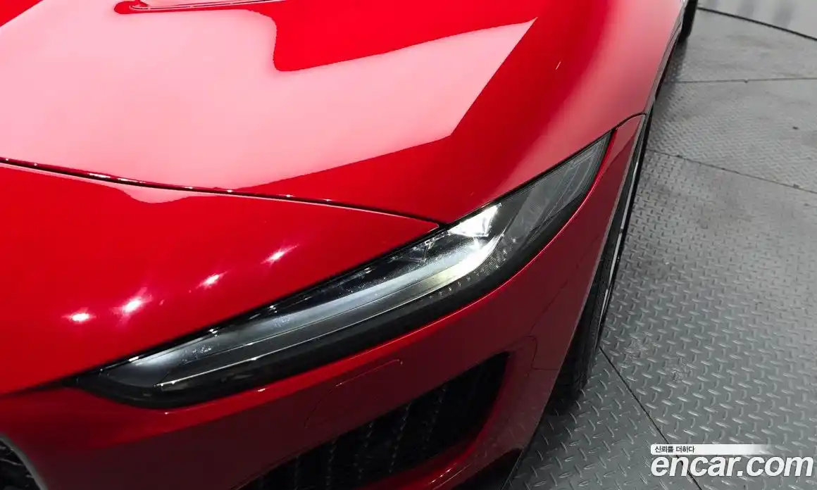 Jaguar F-Type 2021 2.0 гидро, фото 8