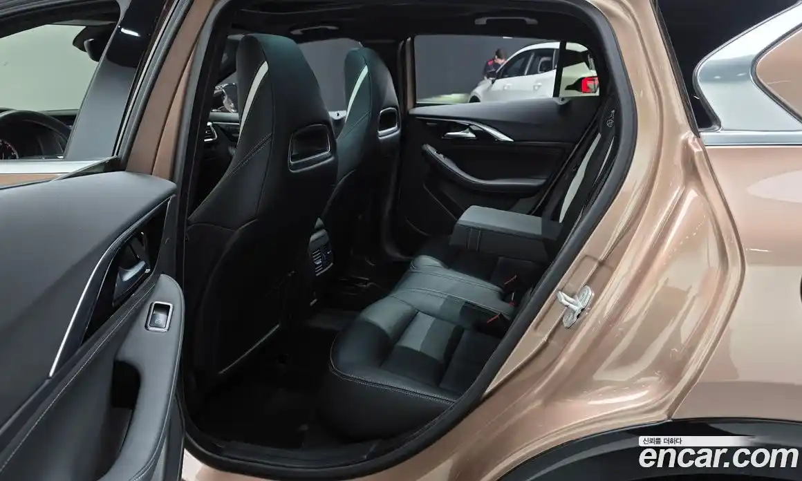 Infiniti Q30 2017 2.0 гидро, фото 15
