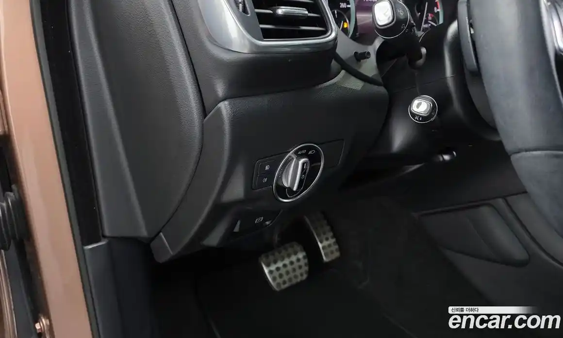 Infiniti Q30 2017 2.0 гидро, фото 27