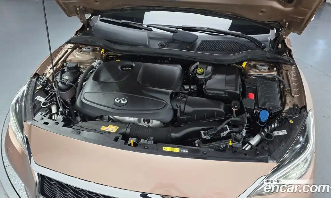 Infiniti Q30 2017 2.0 гидро, фото 5