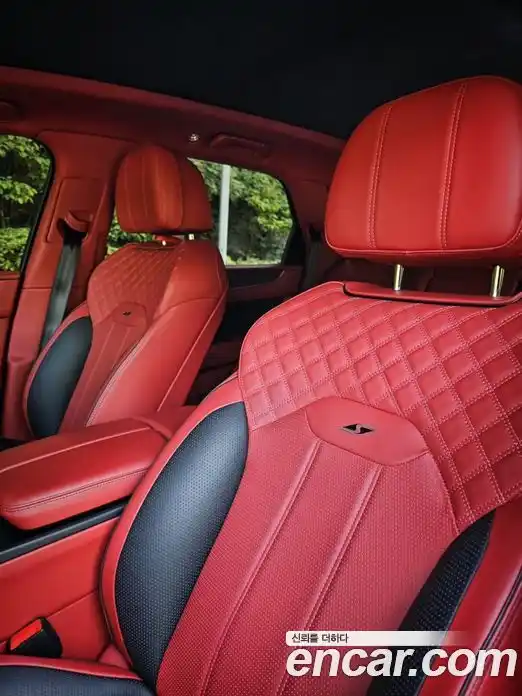 Bentley Bentayga 2022 4.0 гидро, фото 12