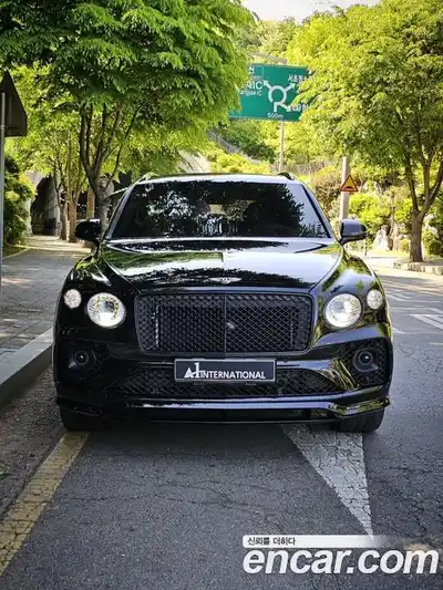 Bentley Bentayga 2022 4.0 гидро, миниатюра 2