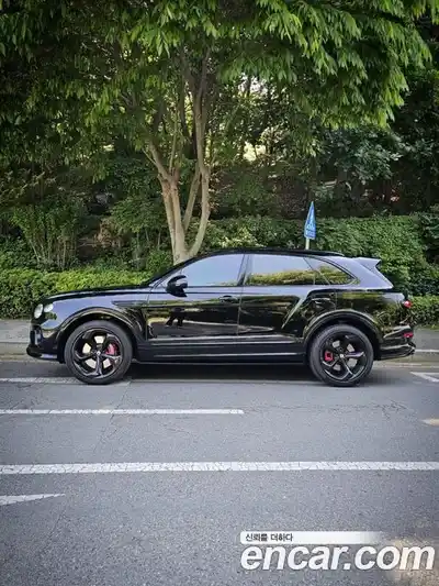 Bentley Bentayga 2022 4.0 гидро, миниатюра 6