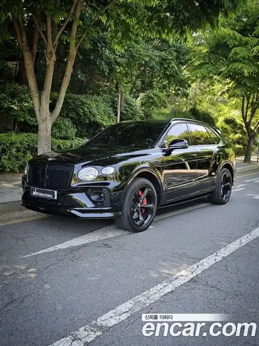 Bentley Bentayga 2022 4.0 гидро, фото 7