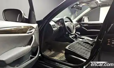 BMW X1 2011 2.0 автомат (гидро), миниатюра 12