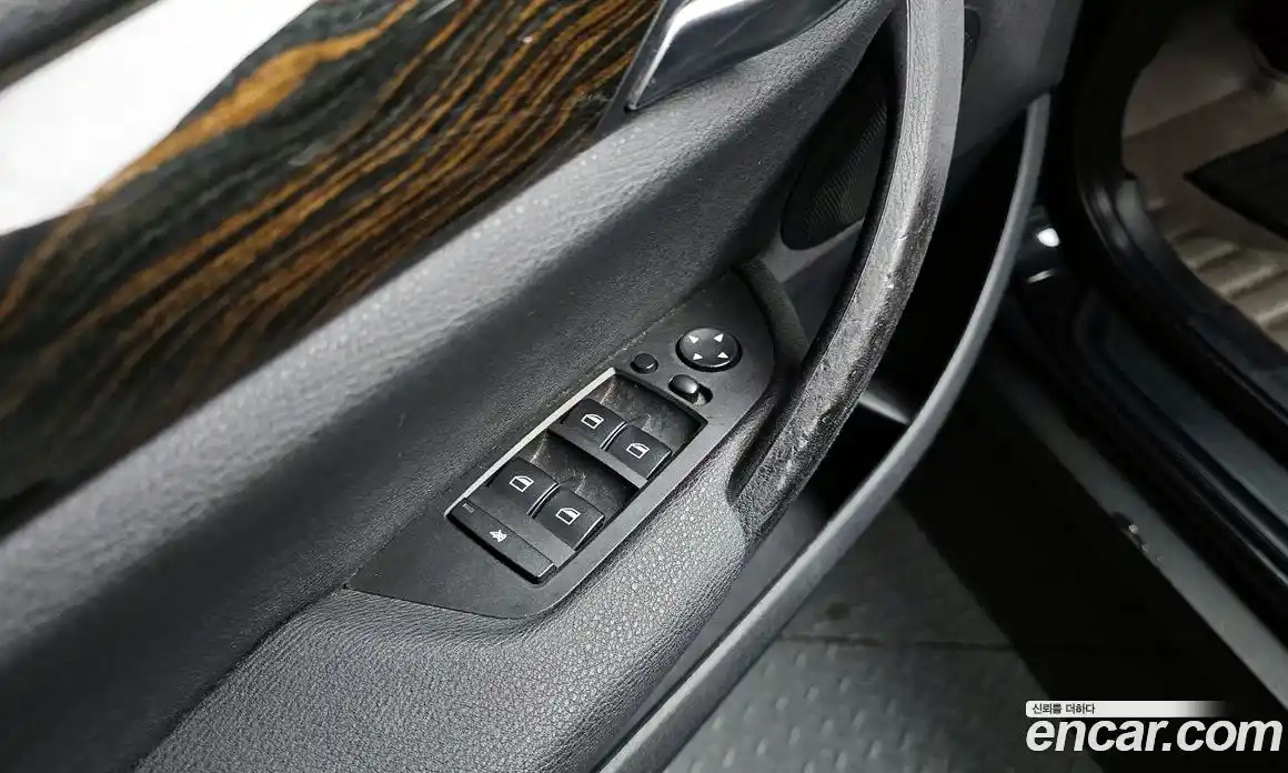 BMW X1 2011 2.0 автомат (гидро), фото 13