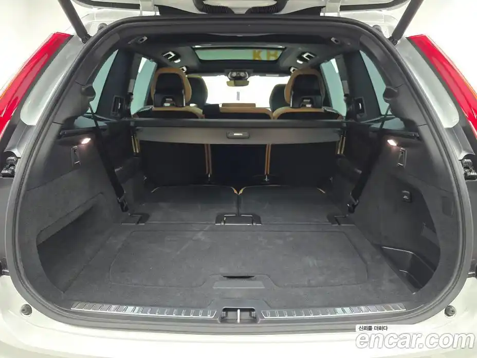 Volvo XC90 2025 2.0 автомат (гидро), фото 19