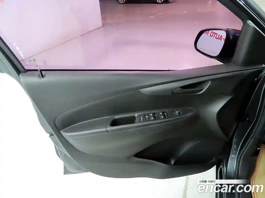 Chevrolet Spark 2016 1.0 автомат (гидро), фото 19