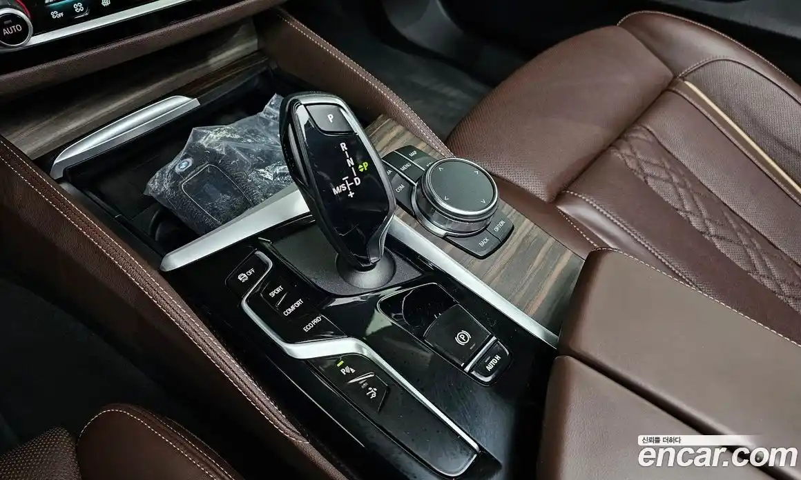 BMW 6 серия 2022 3.0 автомат (гидро), фото 9