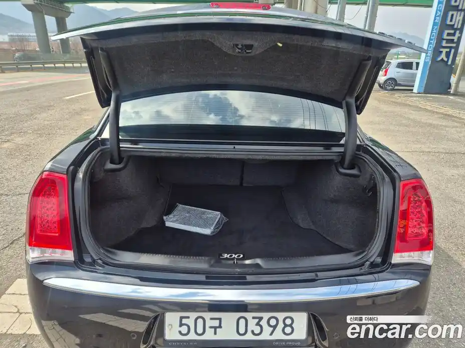 Chrysler 300C 2016 3.6 гидро, фото 16