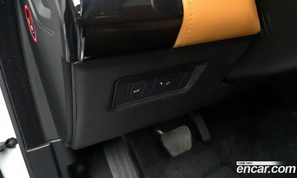 Land Rover Range Rover 2018 4.4 автомат (гидро), фото 15