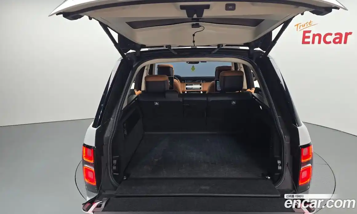 Land Rover Range Rover 2018 4.4 автомат (гидро), фото 25