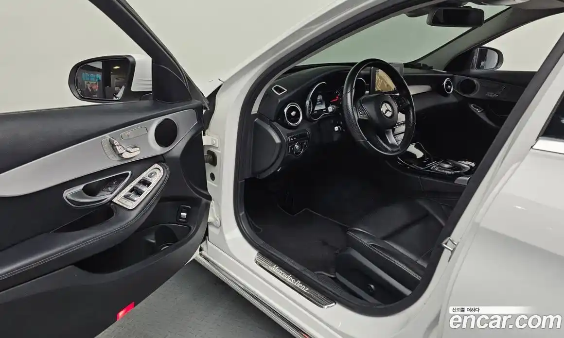 Mercedes-Benz C-Class 2016 2.0 автомат (гидро), фото 10