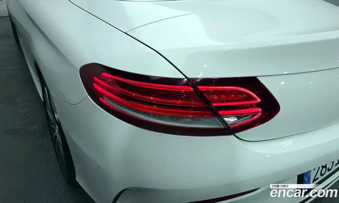 Mercedes-Benz C-Class 2017 2.0 автомат (гидро), фото 9