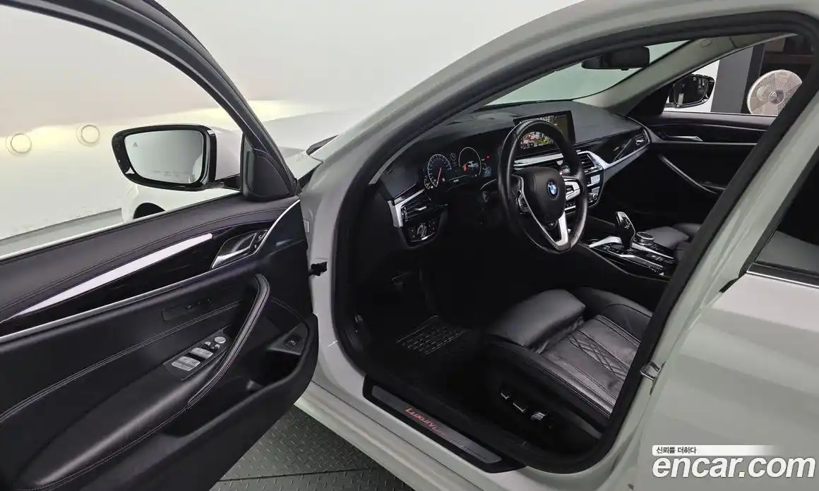 BMW 5 серия 2019 2.0 автомат (гидро), фото 13