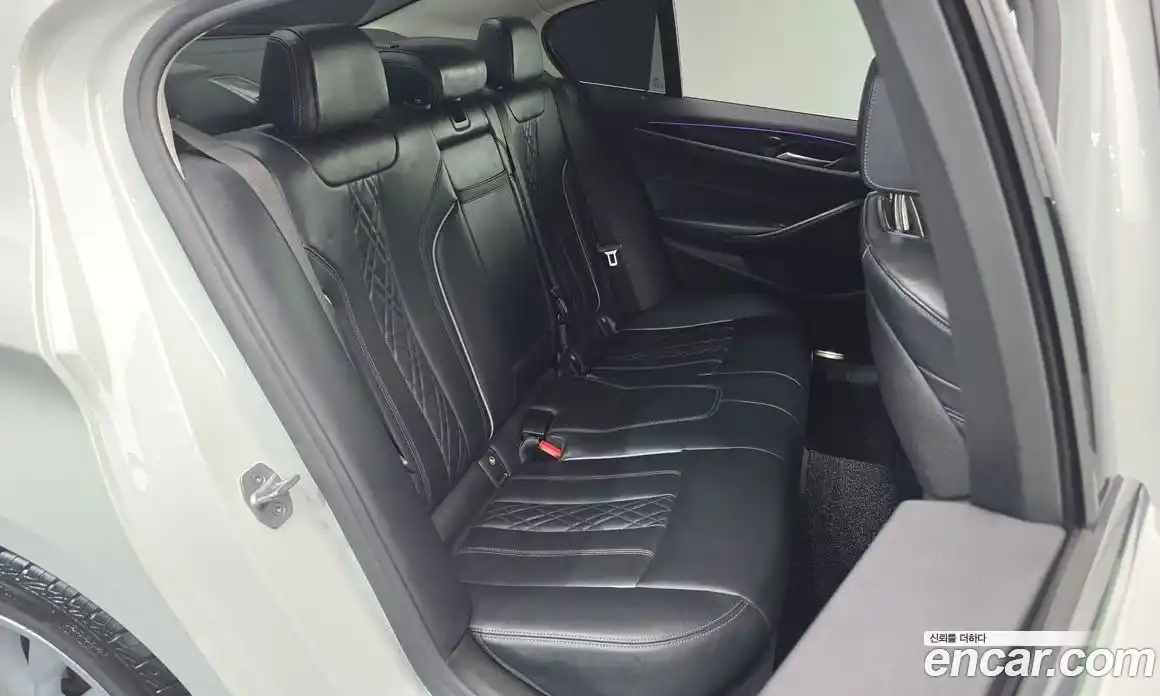 BMW 5 серия 2019 2.0 автомат (гидро), фото 17