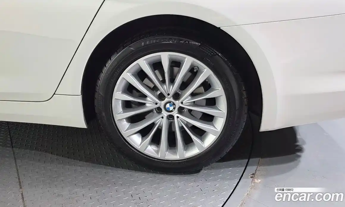 BMW 5 серия 2019 2.0 автомат (гидро), фото 7