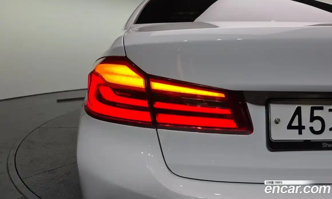 BMW 5 серия 2019 2.0 автомат (гидро), фото 9