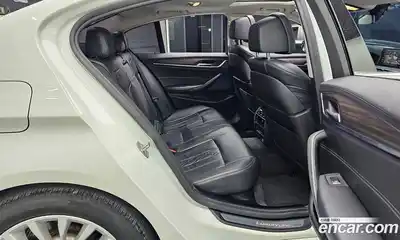 BMW 5 серия 2018 2.0 автомат (гидро), миниатюра 12