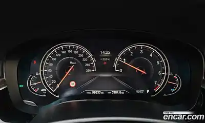 BMW 5 серия 2018 2.0 автомат (гидро), миниатюра 8