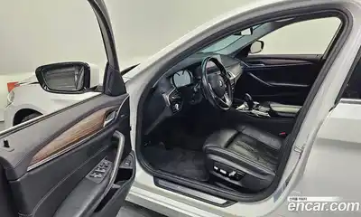 BMW 5 серия 2018 2.0 автомат (гидро), миниатюра 10