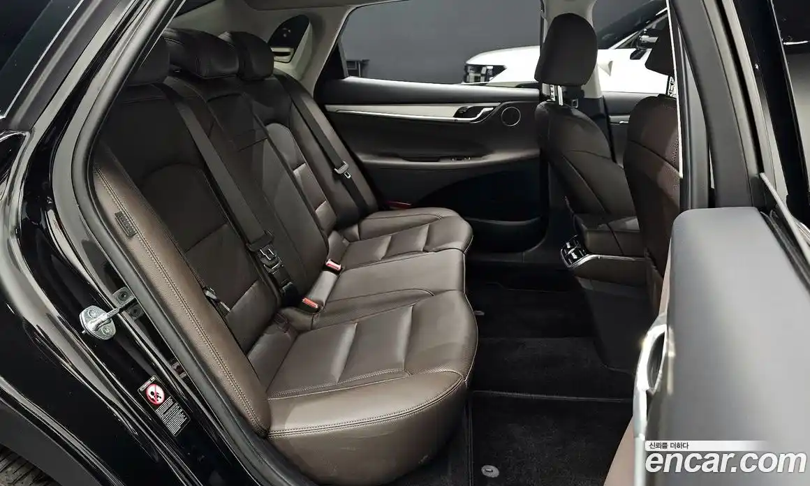 Hyundai Grandeur 2022 3.3 автомат (гидро), фото 11