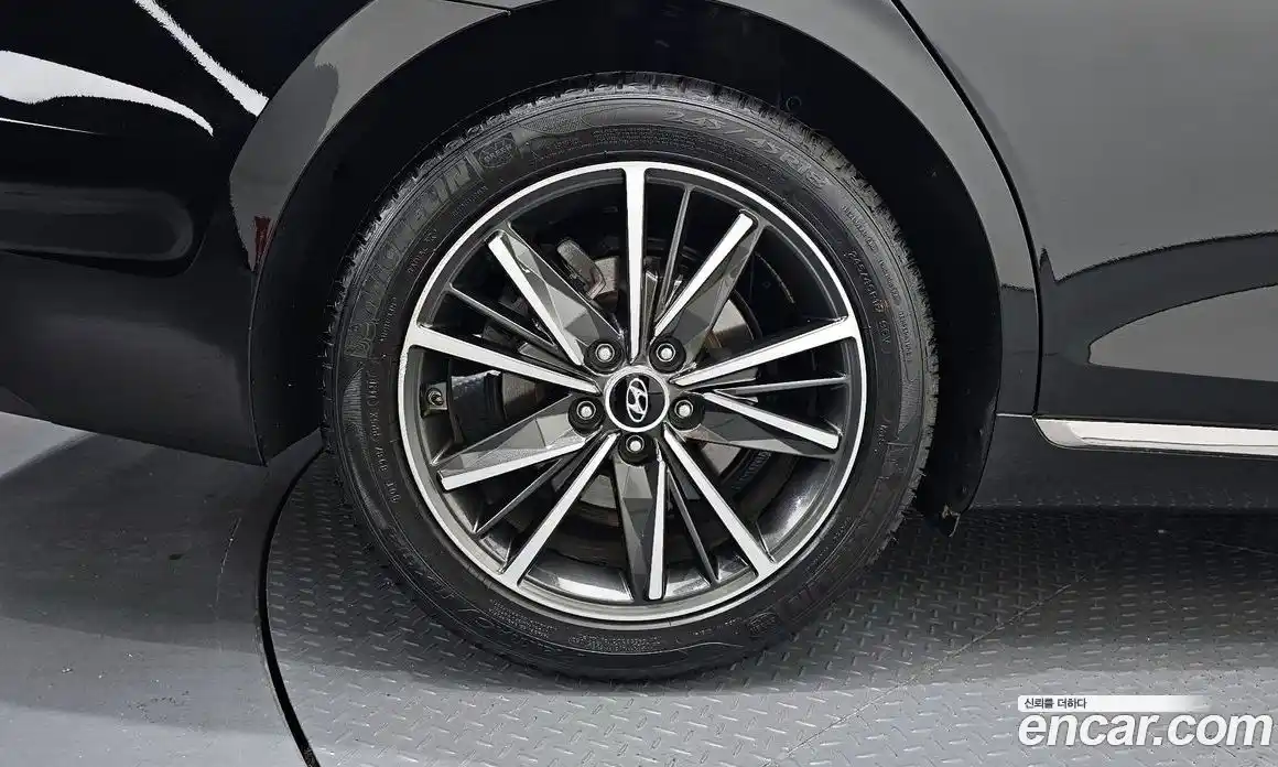 Hyundai Grandeur 2022 3.3 автомат (гидро), фото 5